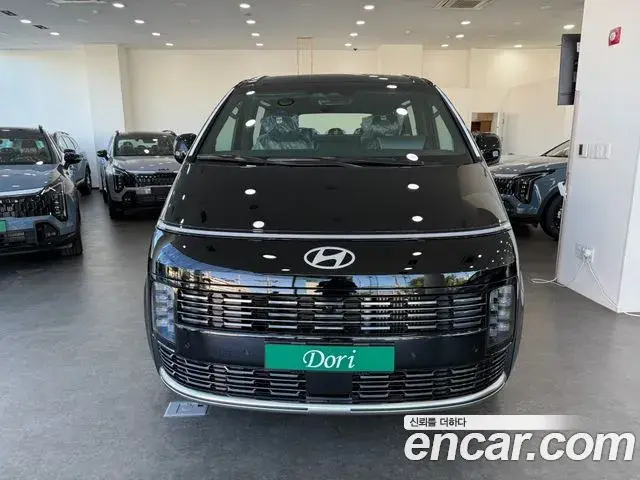 Hyundai Staria 2026 — Photo 5/20