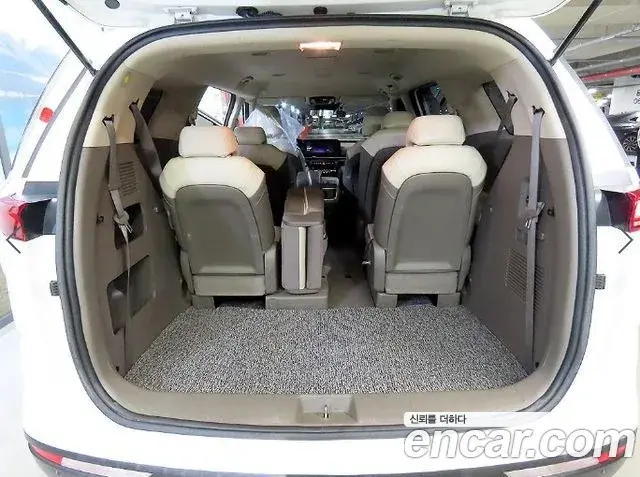 Kia Carnival 2021 — Photo 16/20