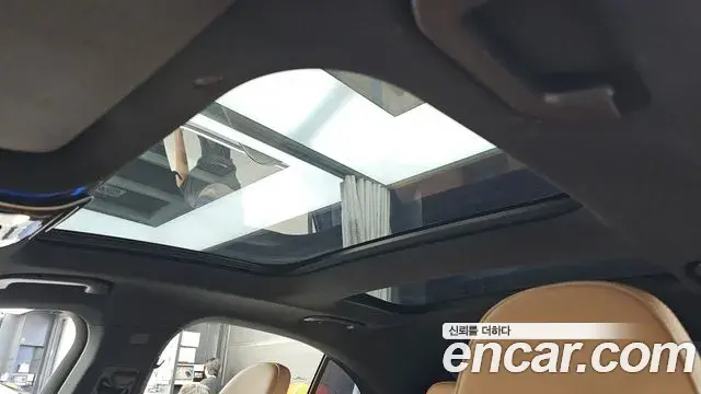 Mercedes-Benz E-Class 2024 — Photo 17/20