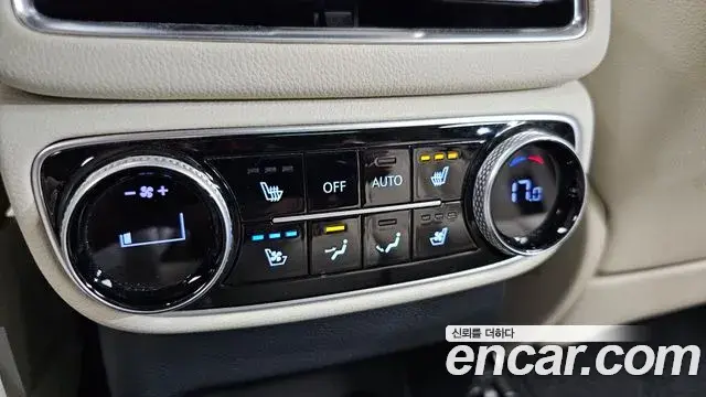 Genesis GV80 2023 — Photo 12/20