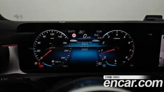 Mercedes-Benz CLA-Class 2023 — Фото 8/20