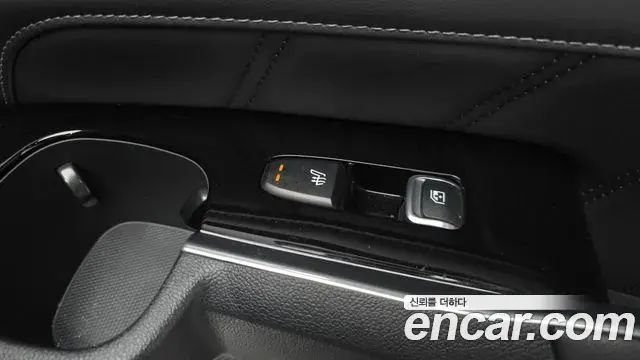 Kia Sorento 2021 — Фото 16/20