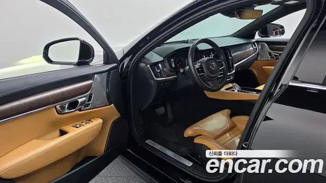 Volvo S90 2021 — ფოტო 15/20