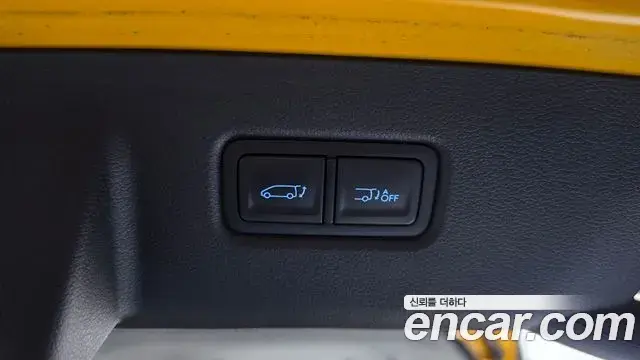 Hyundai Staria 2022 — Фото 17/20