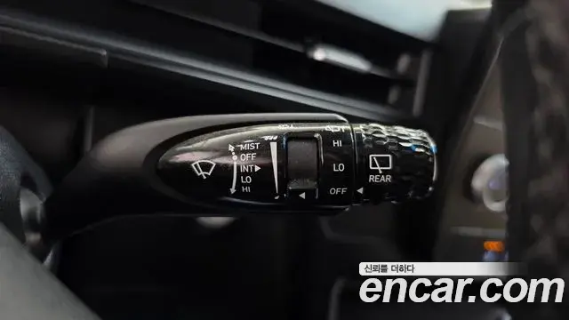 Hyundai Staria 2022 — Photo 7/33