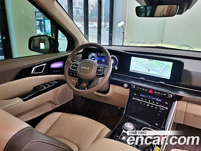 Kia Carnival 2022 — Photo 8/20