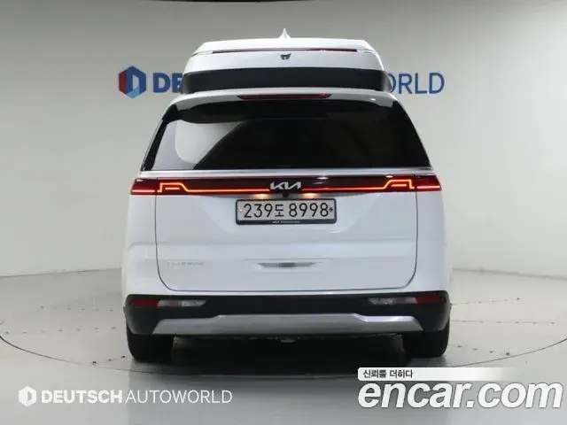 Kia Carnival 2023 — Фото 3/20