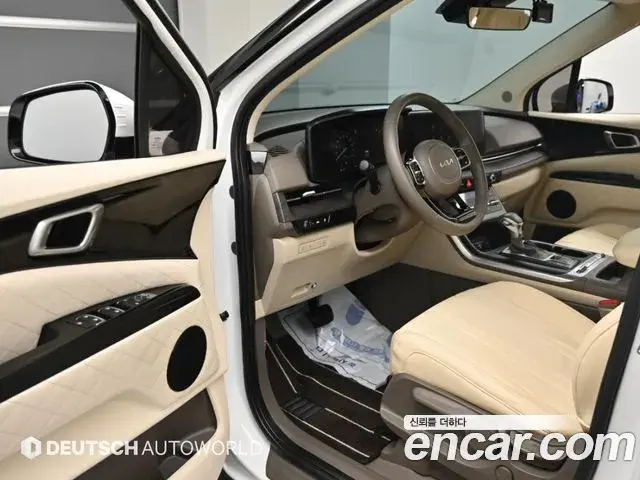 Kia Carnival 2023 — Фото 11/20
