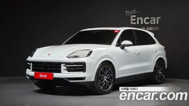 Porsche Cayenne 2023 — Photo 1/20