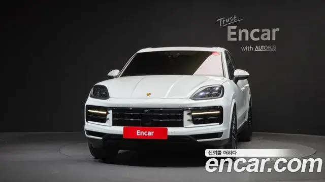 Porsche Cayenne 2023 — Photo 3/20