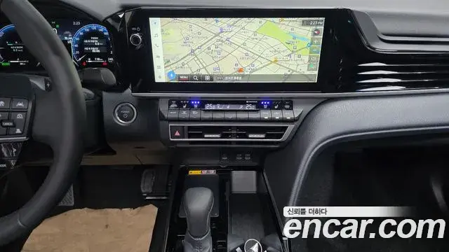 Toyota Camry 2026 — Photo 27/31