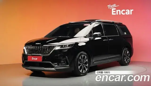 Kia Carnival 2021 — Photo 1/20