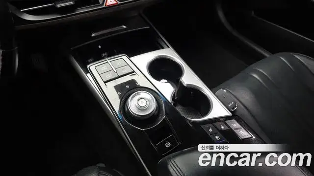Kia K8 2022 — Photo 9/20