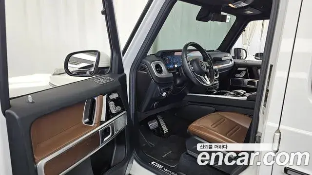 Mercedes-Benz G-Class 2021 — Photo 10/20