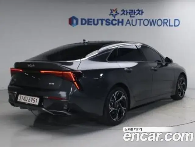 Kia K5, 2025