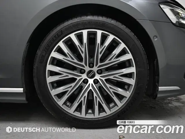 Audi A8 2022 — ფოტო 4/20