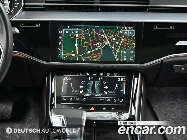 Audi A8 2022 — ფოტო 14/20