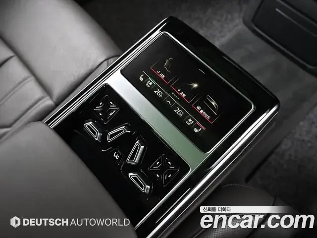 Audi A8 2022 — ფოტო 16/20