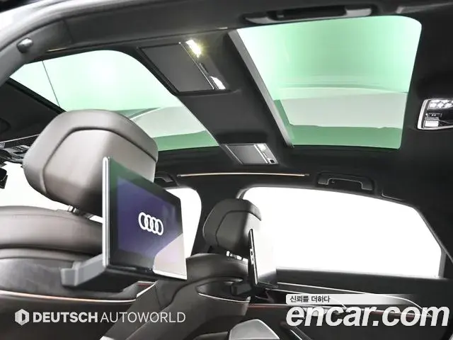 Audi A8 2022 — ფოტო 19/20