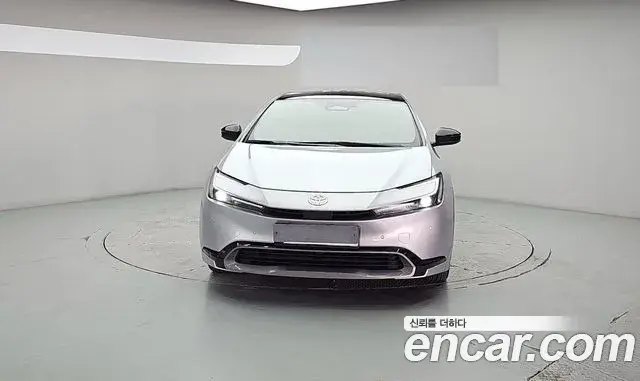 Toyota Prius 2024 — Photo 6/18