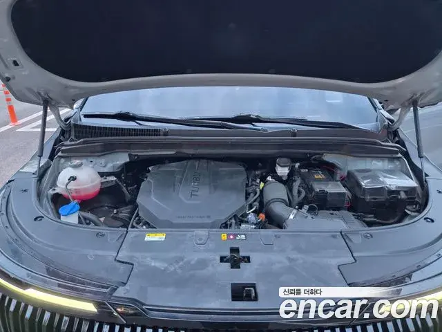 Kia Carnival 2024 — Photo 4/18