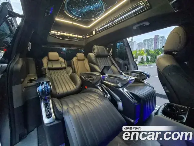Kia Carnival 2024 — Photo 8/18