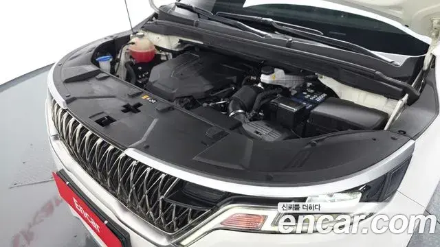 Kia Carnival 2023 — Photo 6/20