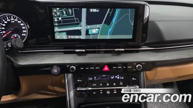 Kia Carnival 2023 — Photo 14/20