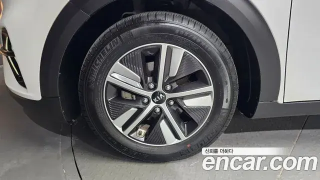 Kia Niro 2019 — Photo 5/20