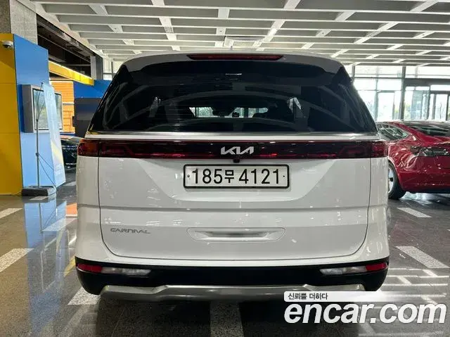 Kia Carnival 2023 — Şəkil 3/20