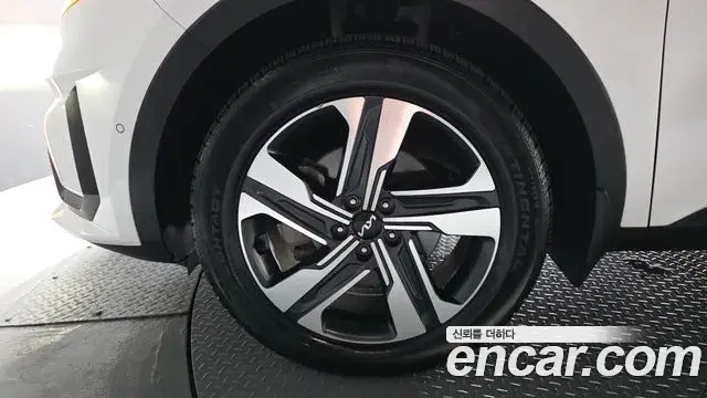 Kia Sorento 2022 — Фото 5/20