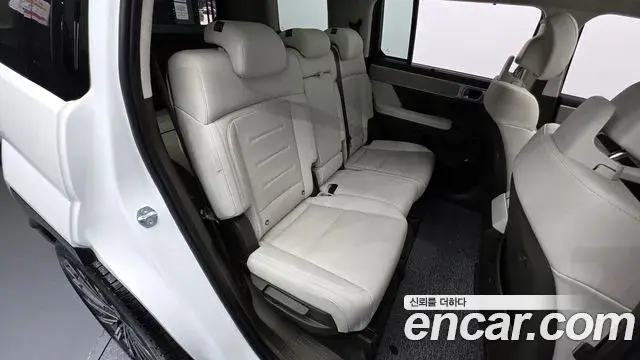 Hyundai Santa Fe 2025 — Фото 11/20