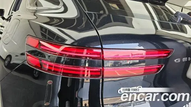 Genesis GV70 2021 — Photo 2/32