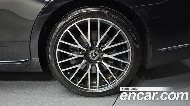 Mercedes-Benz S-Class 2022 — ფოტო 24/34