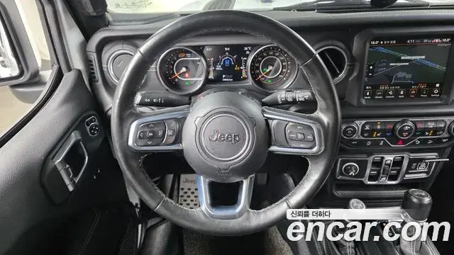Jeep Wrangler 2020 — Фото 14/20