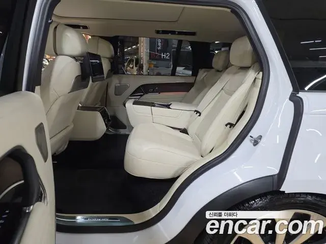 Land Rover Range Rover 2023 — Фото 20/20
