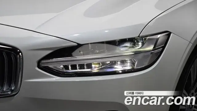 Volvo S90 2023 — ფოტო 22/37