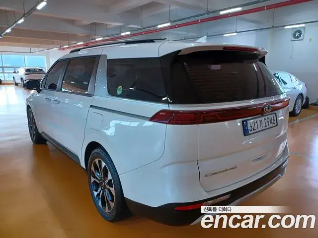 Kia Carnival 2020 — Фото 5/20