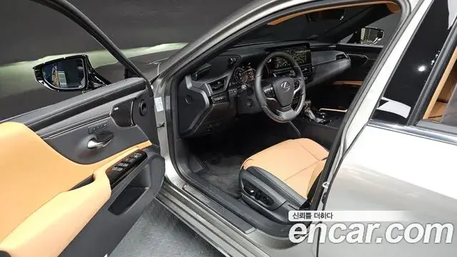 Lexus ES300h 2026 — Şəkil 8/36