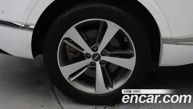 Genesis GV80 2022 — Photo 16/20