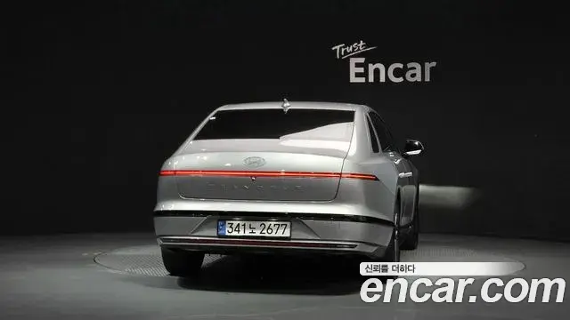 Hyundai Grandeur 2023 — Photo 4/20
