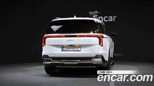 Kia Carnival 2024 — Photo 4/20