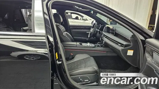 Genesis G90 2023 — Photo 11/20