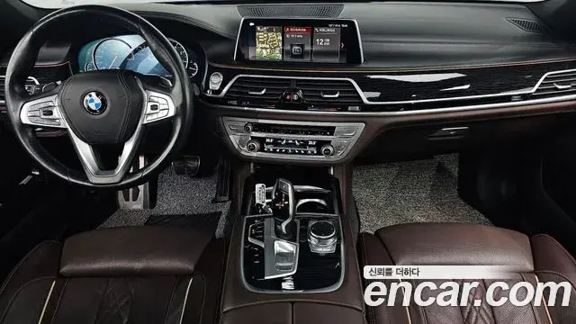 BMW 7 Series 2019 — Photo 7/20