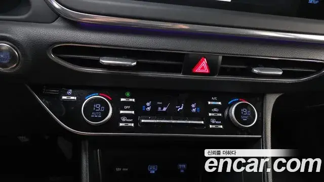 Hyundai Sonata 2022 — Şəkil 17/20