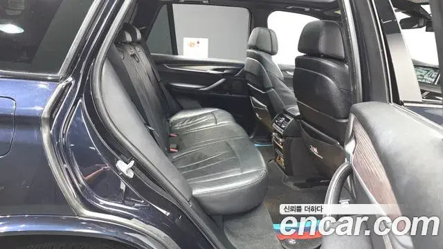 BMW X5 2018 — Photo 12/20
