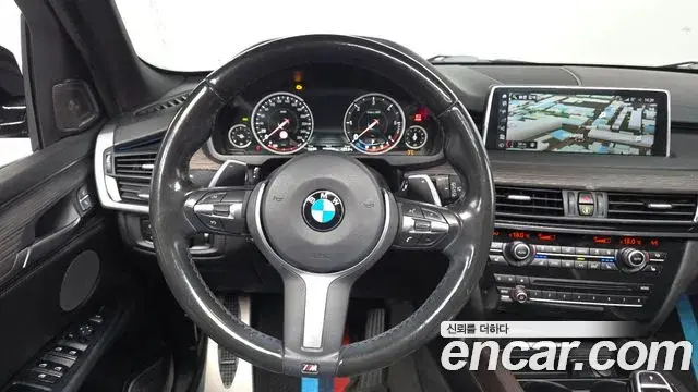 BMW X5 2018 — Photo 13/20