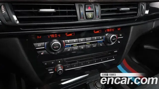 BMW X5 2018 — Photo 18/20