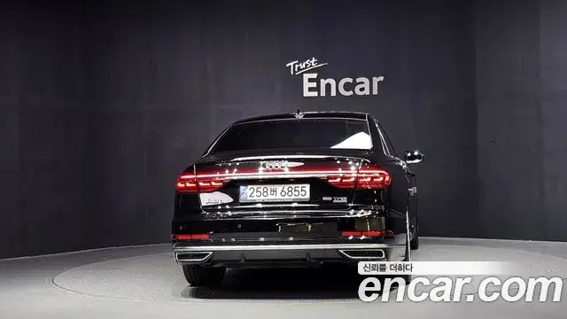Audi A8 2021 — Photo 4/20