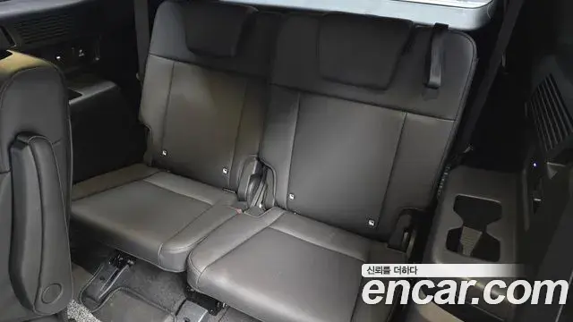 Hyundai Santa Fe 2025 — Photo 13/20